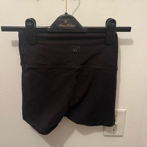 Aritzia TNA cotton short spandex